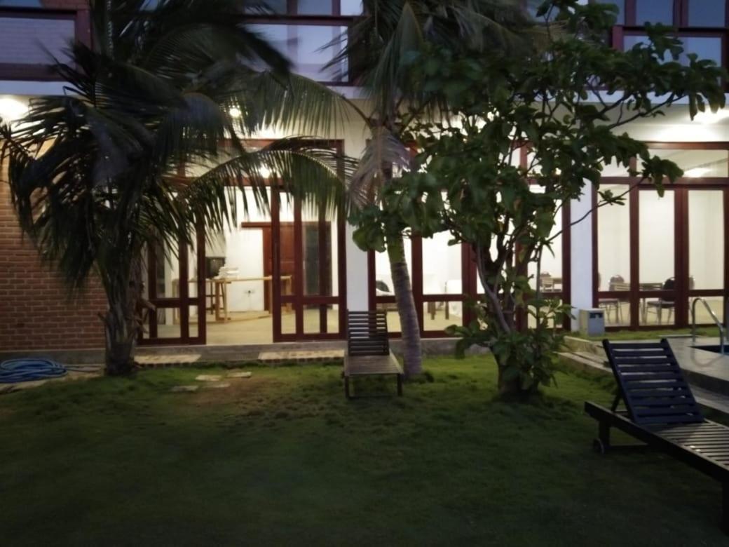 Hi Win Hotel Chilaw Exterior foto